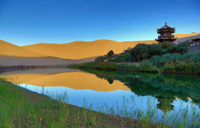 Crescent Lake And Singing Sand Dunes