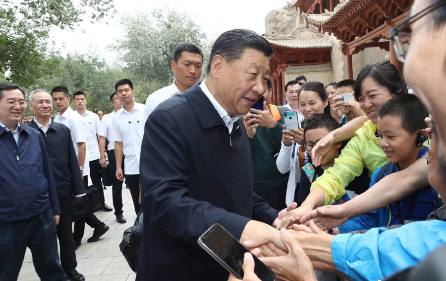 Xi Jinping Visites Dunhuang Mogao Grottoes