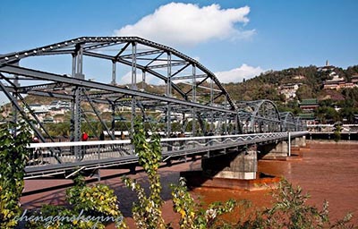 the first bridge over the Yellow River