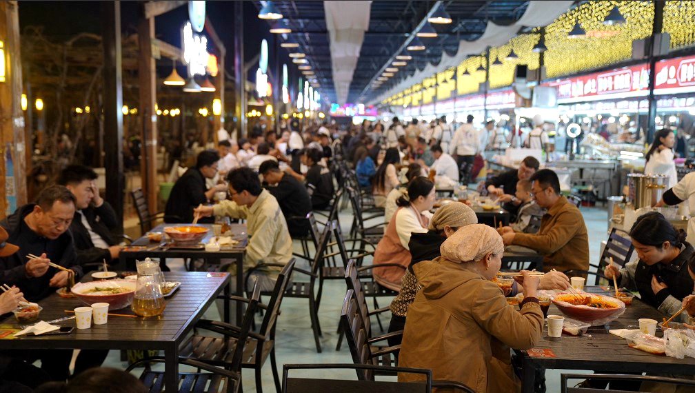 Grape Night Market in Turpan 